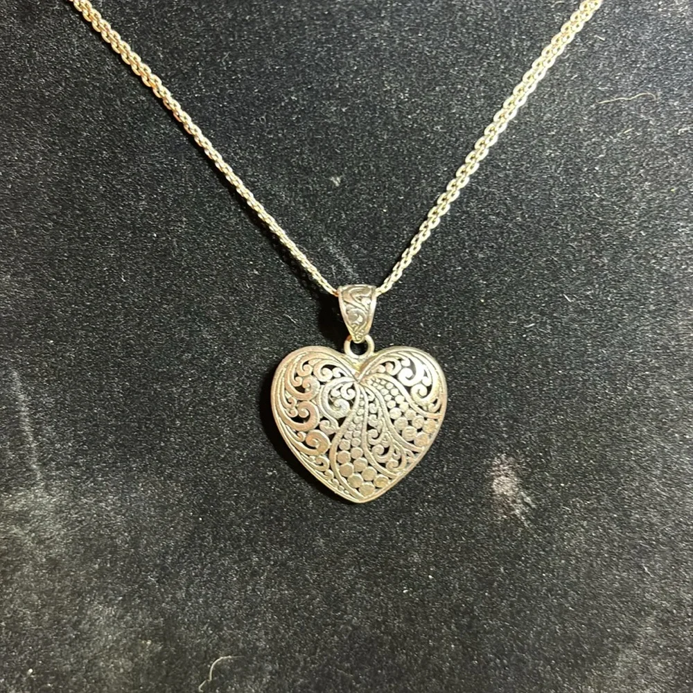 Vintage 925 Italy Sterling Silver Scroll Heart Pendant & Necklace, 21” - Picture 2 of 7